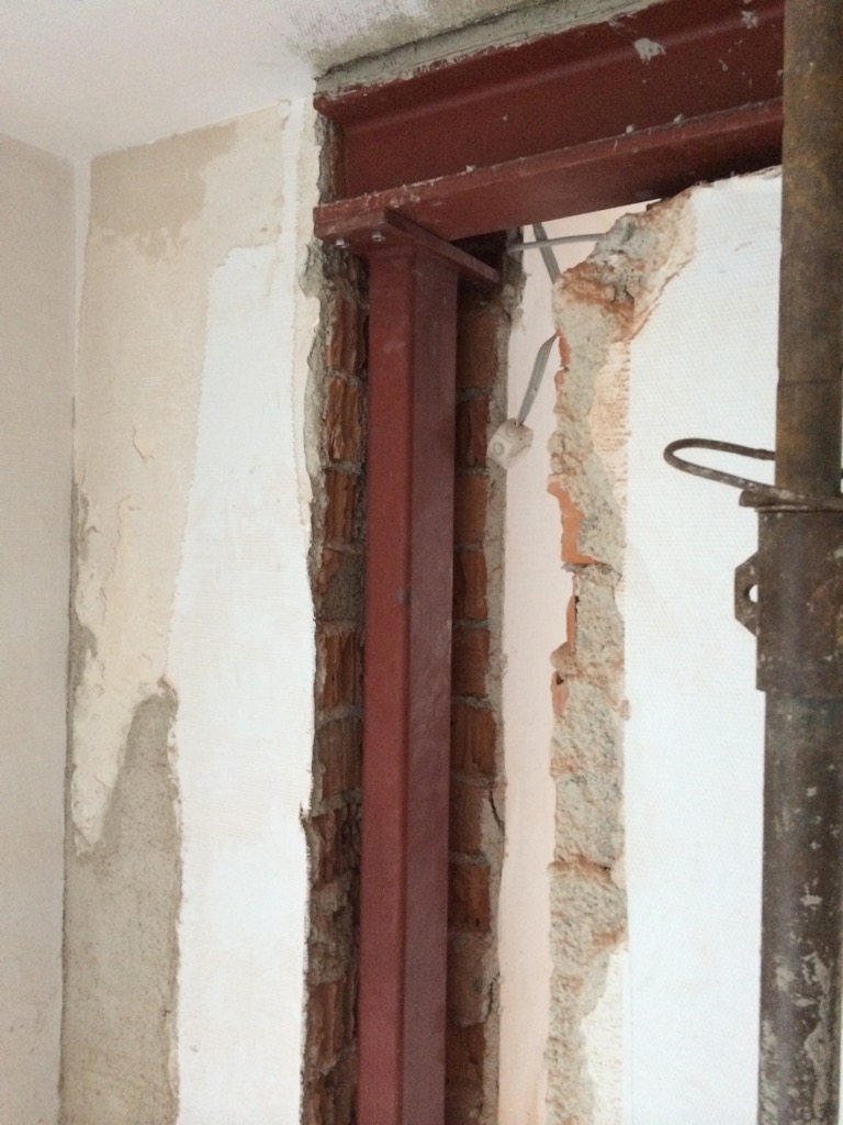 Entfernen einer tragenden Wand | Altbausanierung Christian Lehmann Entfernen einer tragenden Wand | Altbausanierung Christian Lehmann